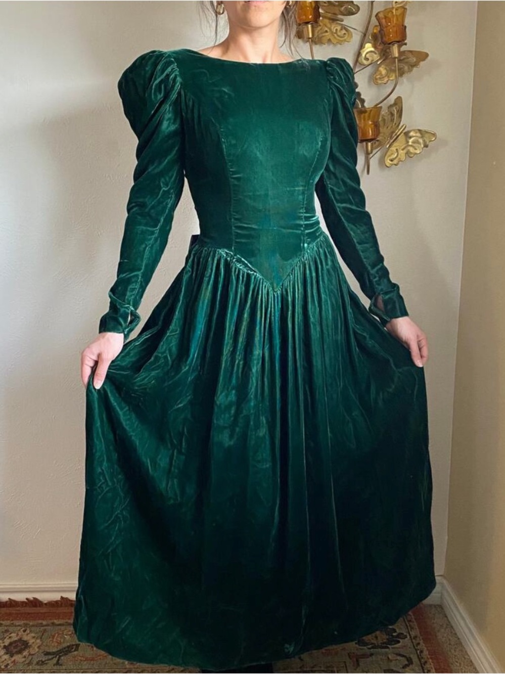 Green Velvet Long Sleeve Midi Dress | Int. Ladies Garment Workers Union (IGLWU)